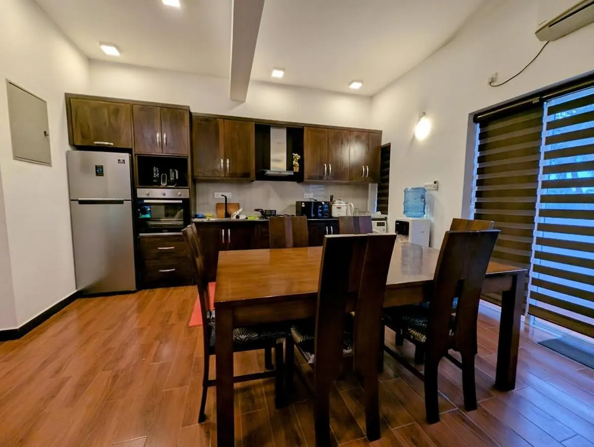 Apartment Luxury Urban Living 3Br 360Rooftop Pool & Gym Negombo