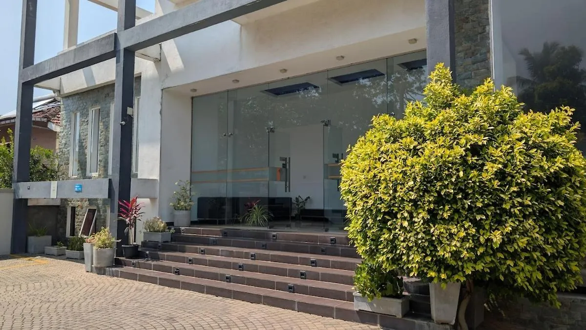 Apartment Luxury Urban Living 3Br 360Rooftop Pool & Gym Negombo