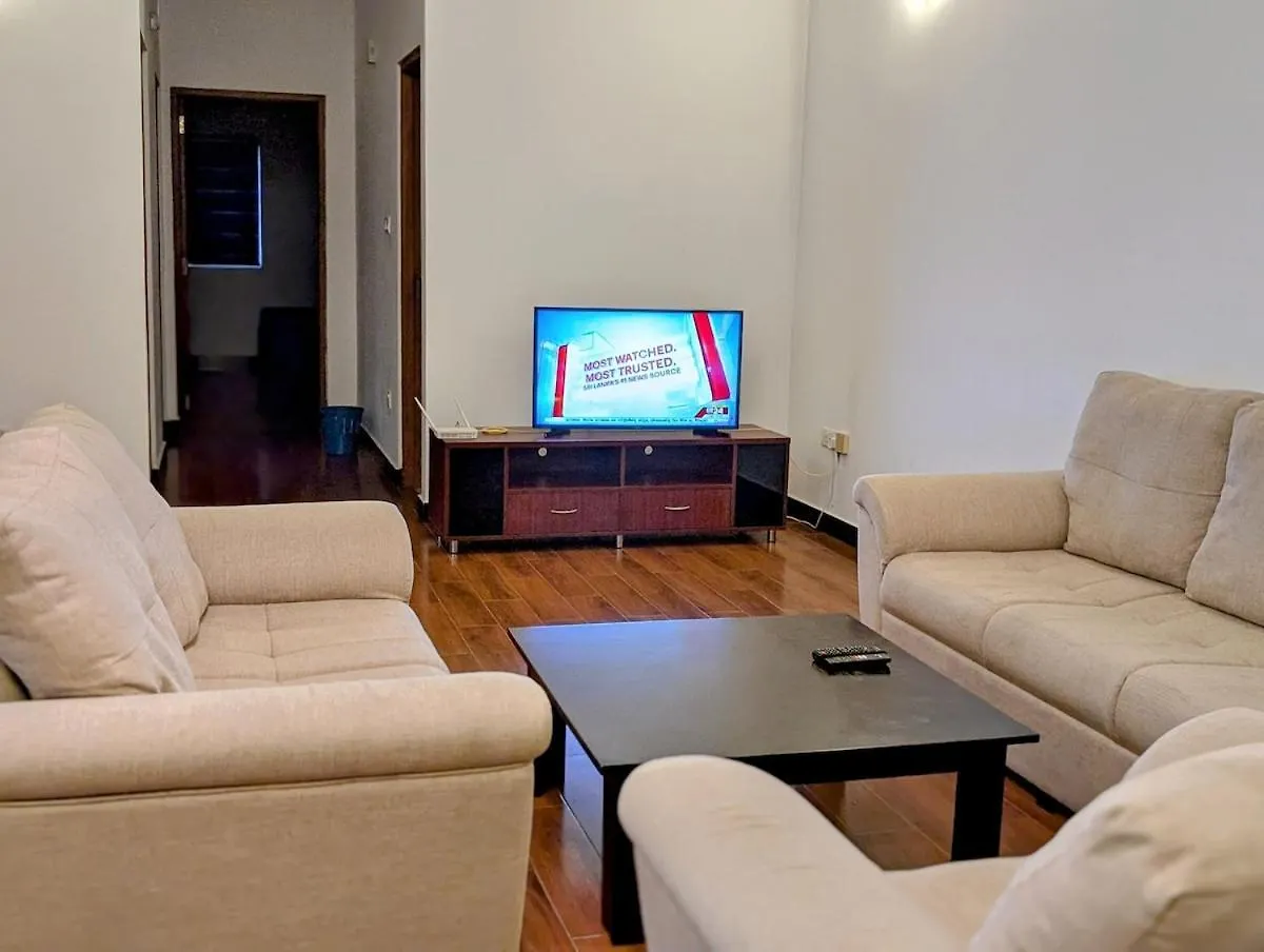 Luxury Urban Living 3Br 360Rooftop Pool & Gym Negombo 0*,  Sri Lanka