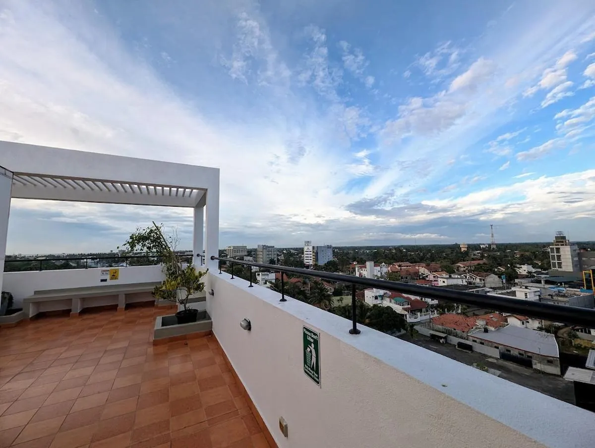 Apartment Luxury Urban Living 3Br 360Rooftop Pool & Gym Negombo