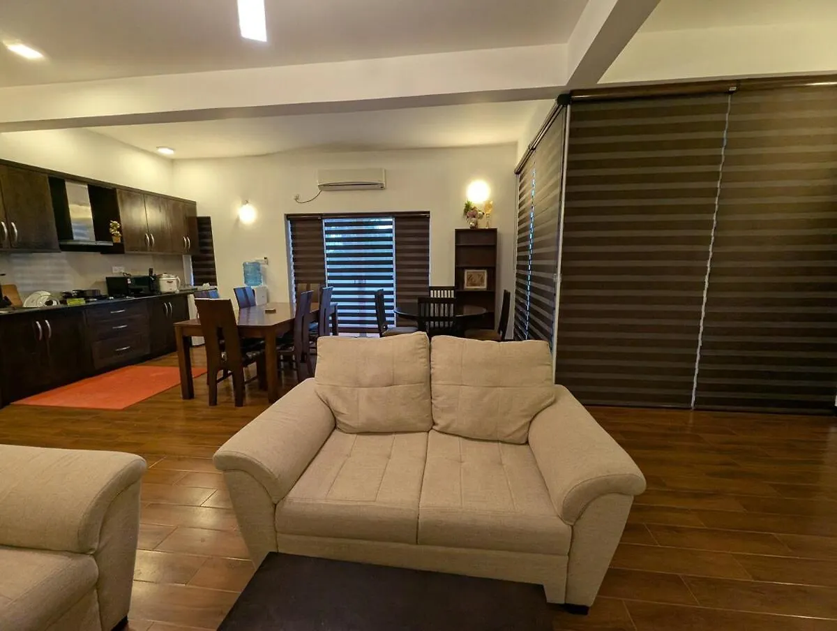 Luxury Urban Living 3Br 360Rooftop Pool & Gym Negombo 0*,  Sri Lanka